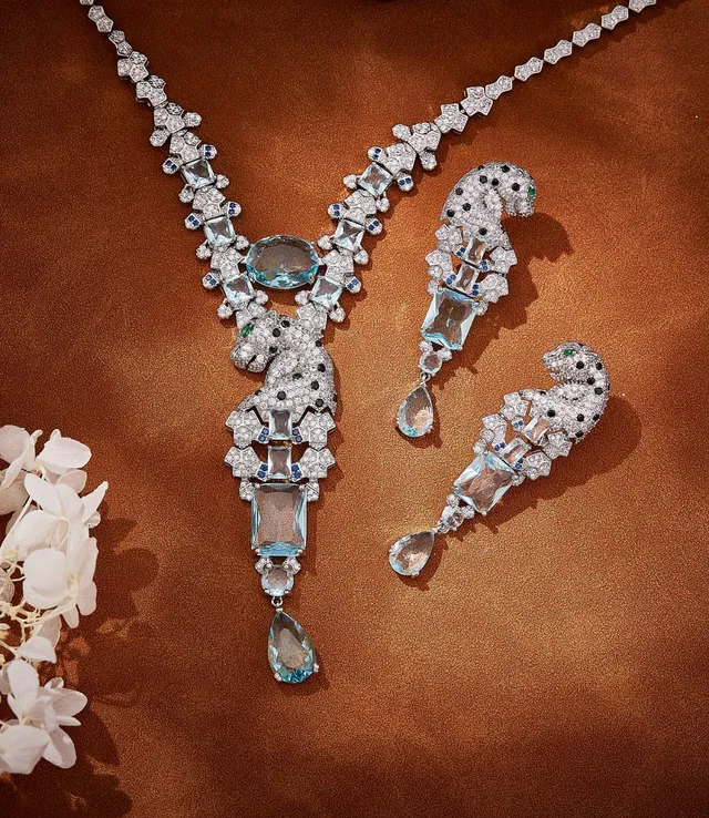 Van Cleef & Arpels Panthère Aquamarine and Diamond Panther Necklace 2