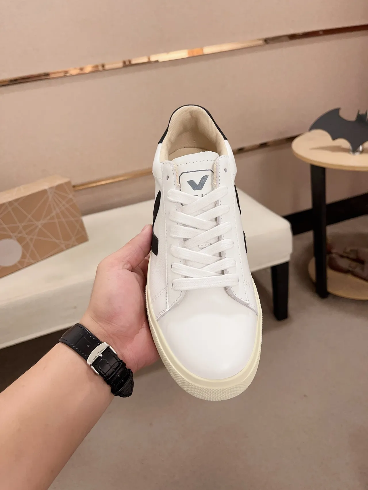 VEJA White Black Low-Top Leather Upper Lifestyle Sneakers 5