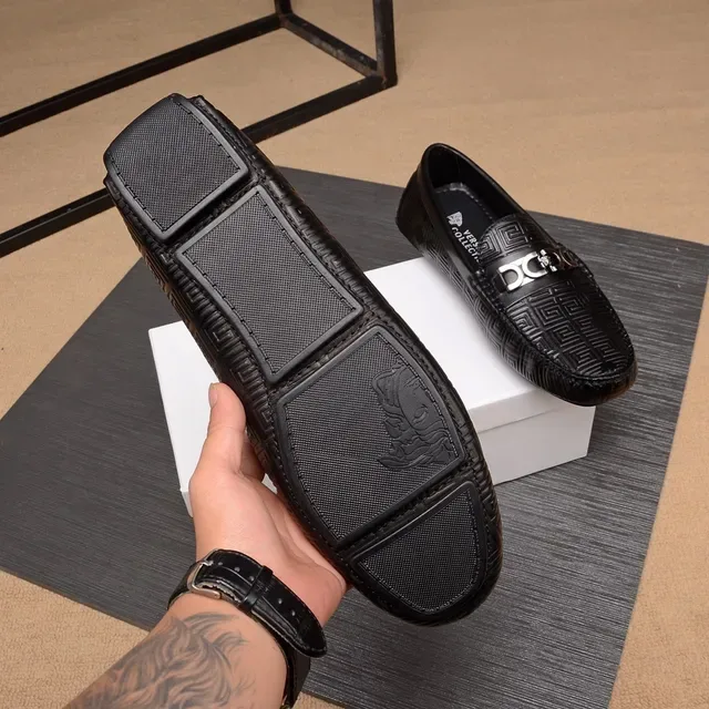 Versace Black Silver Embossed Greca Pattern Metal Horsebit Buckle Loafer 7