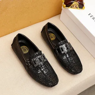 Versace Chain Reaction काले क्रोक-एम्बॉस्ड मेटल-बकल लूफर