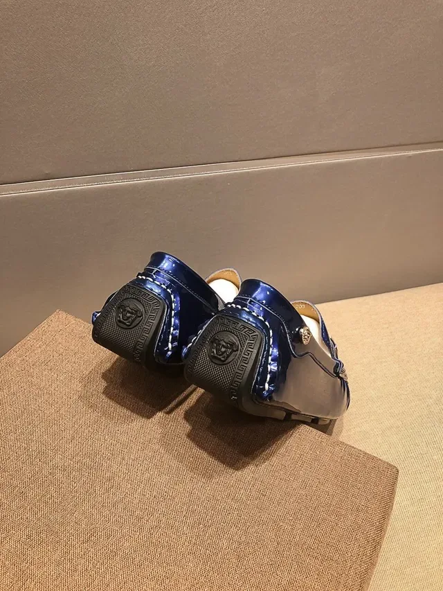 Versace Chain Reaction Mocasins Azul Brilho Medusa 2