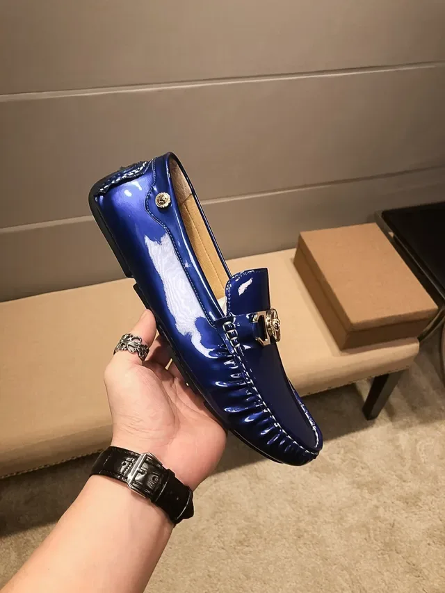 Versace Chain Reaction Mocasins Azul Brilho Medusa 3