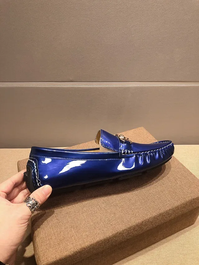 Versace Chain Reaction Mocasins Azul Brilho Medusa 9