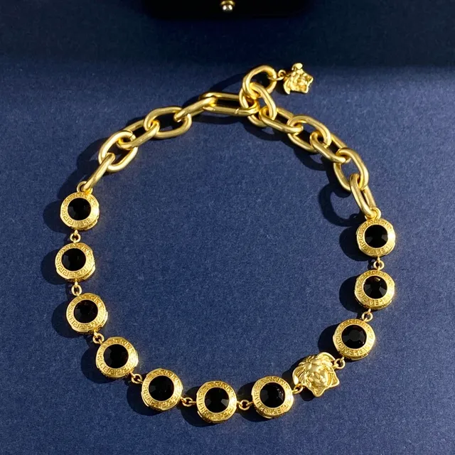 Versace Chain Reaction collier Medusa et cristal doré 7