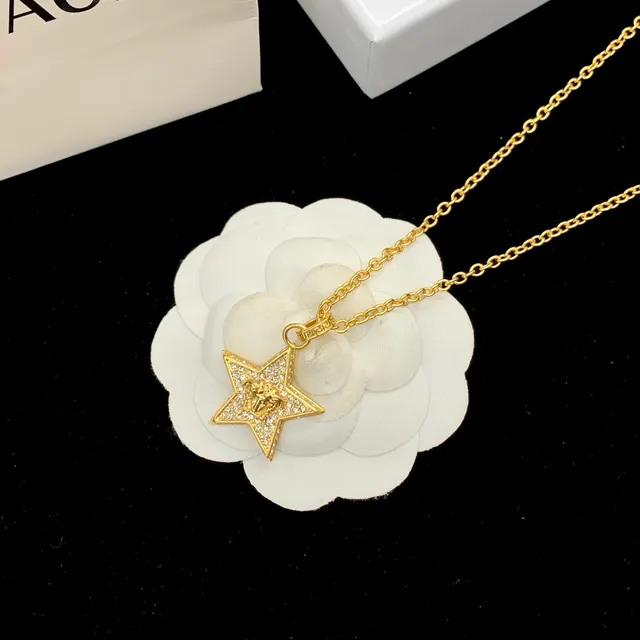 Versace Medusa Étoile Pavé Cristal Ton Or Collier 2