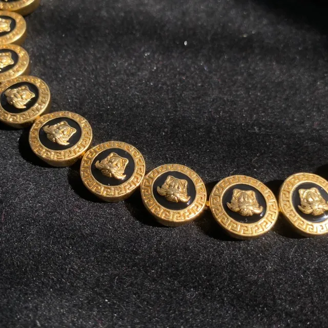Versace Medusa & V Hoop Prata Dourado Faixa Trançada de Cordo Brincos Pendentes 4
