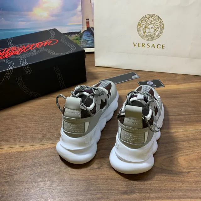 Versace Odissea बेज ब्राउन स्कल्प्टेड सोल ग्रेका की पैटर्न ओवरले चंकी स्नीकर्स 5