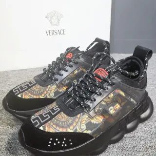 Versace Odissea बहुरंगी Greca प्रिंट चंकी स्नीकर