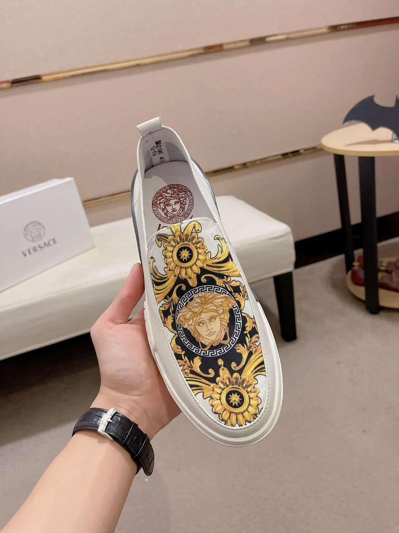 Versace Branco Dourado Slip-On Construction Estampa Barroca Tênis Estilo de Vida 9
