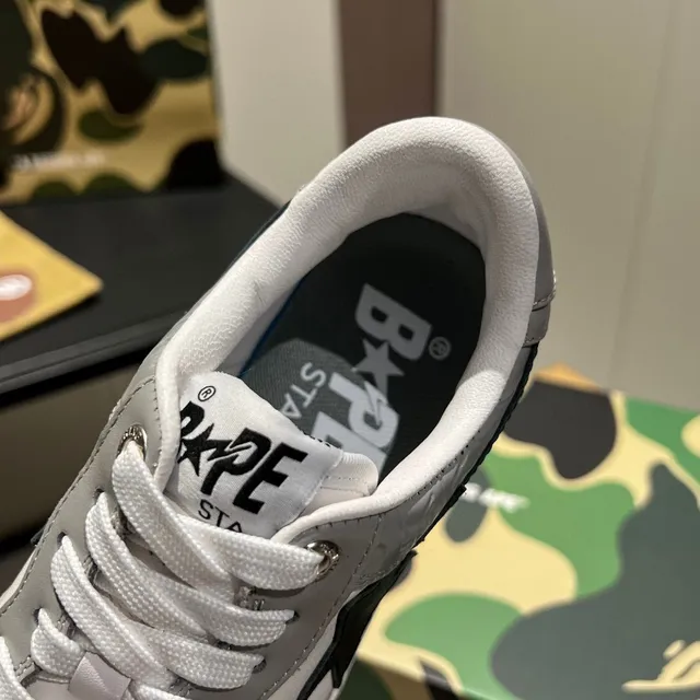 A Bathing Ape White Gray Low-Top Perforated Toe Lifestyle Sneakers 4