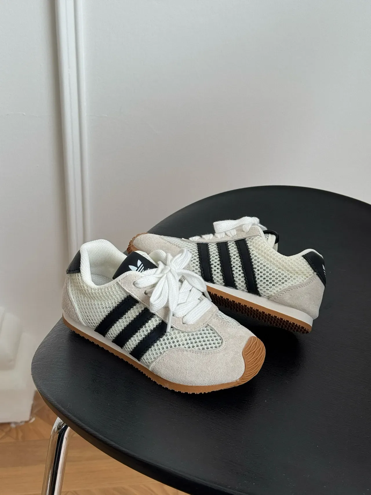 Adidas Beige Black Mesh And Suede Upper Gum Rubber Toe Cap Lifestyle Sneakers 10
