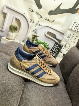 Adidas Beige Navy Vintage-Inspired Suede-and-Leather Upper Lifestyle Sneakers 9