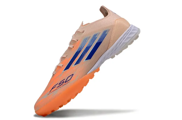 Adidas Chaussures de football turf beige orange low-cut upper synthétique studs coniques 3
