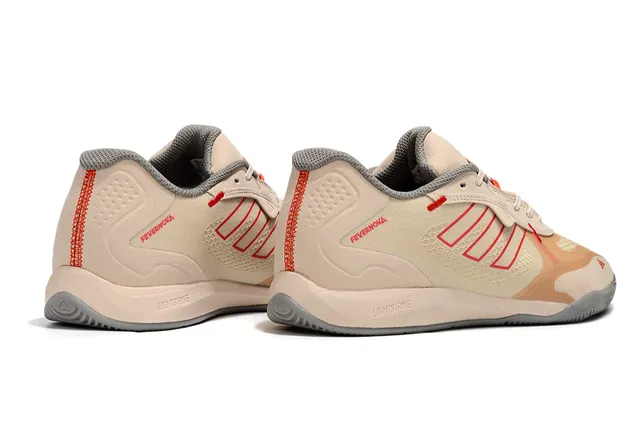 Adidas Beige Rojo Low-Top Superior con Textura de panal Zapatos de fútbol indoor 7