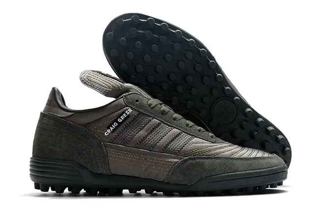 Adidas Black Brown Low-Top Turf Soccer Shoe Metallic Silver Upper Sneakers 19