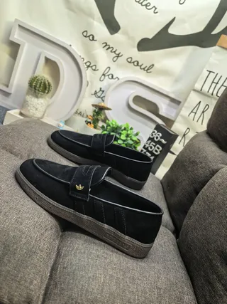 Adidas Black Brown Suede Upper Cupsole Construction Loafer 7