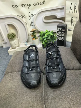 Adidas Noir Gris Semelle Épaisse Upper de Maille Sandales Casuales 10