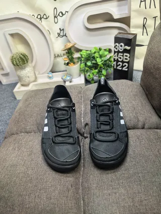 Adidas Sandales Casuales Noir Gris Ouvert au Doigt avec Lacets 10