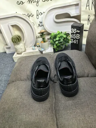 Adidas Noir Cuir Perforé Supérieur Couture Inspirée du Brogue Chaussures Lifestyle 8