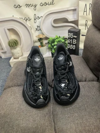 Adidas Black Sculpted Sole Mesh And Synthetic Overlay Upper Chunky Sneakers 10
