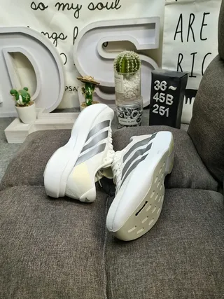 Adidas Black White Knit Upper Three-Stripe Branding Running Shoes 6