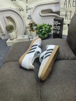Adidas Black White Laceless Velcro Strap Three-Stripe Side Panel Lifestyle Sneakers 6