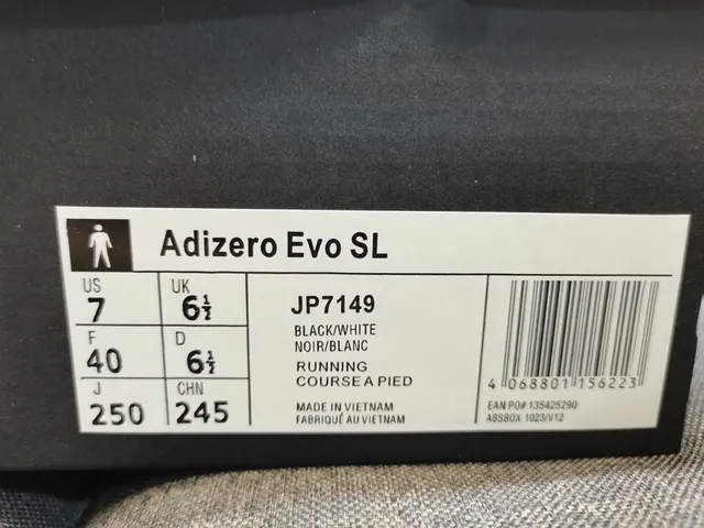 Adidas Black White Low-Top Engineered Mesh Upper Running Shoes 2