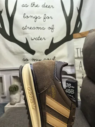 Adidas Brown Beige Vintage Runner Silhouette Suede And Leather Upper Lifestyle Sneakers 3