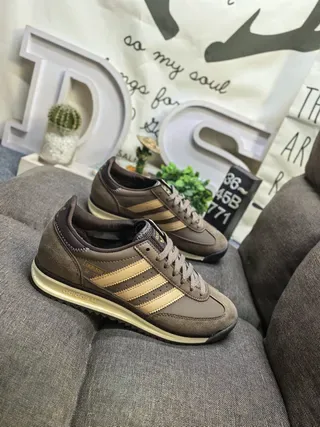 Adidas Brown Beige Vintage Runner Silhouette Suede And Leather Upper Lifestyle Sneakers 9