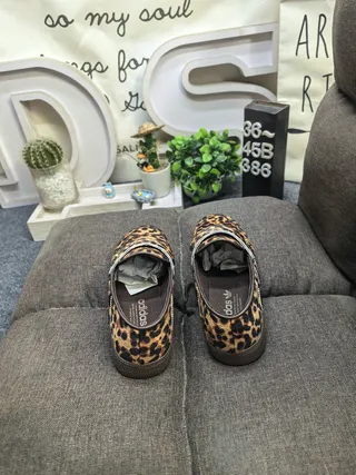 Adidas Brown Black Leopard-Print Haircalf Metal Strap Closure Loafer 8