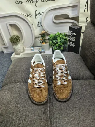 Adidas Brown White Suede Upper Three Stripes Lifestyle Sneakers 10