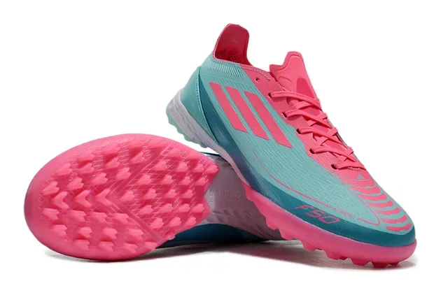 Adidas F50 Chuteira para gramado upper de malha leve azul rosa silhueta baixa 3
