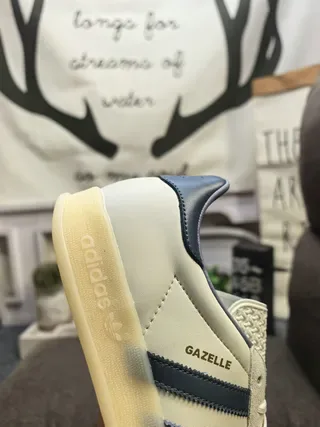 Adidas Gazelle Off-White and Navy Lifestyle Sneakers 3