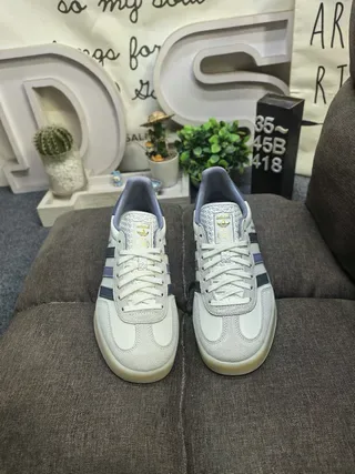 Adidas Gazelle Off-White and Navy Lifestyle Sneakers 10