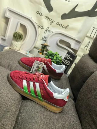 Adidas Gazelle Red Suede Green Stripe Lifestyle Sneakers 7