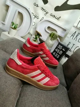 Adidas Gazelle Sneakers Lifestyle en Daim Rouge 9