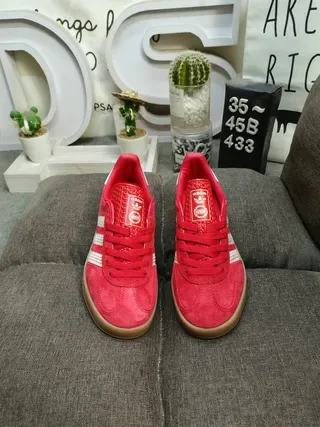 Adidas Gazelle Sneakers Lifestyle en Daim Rouge 10