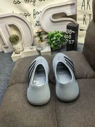 Adidas Gray Black Ribbed Monolithic Upper Laceless Slip-On Lifestyle Sneakers 8