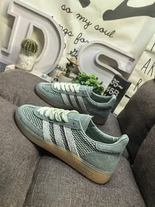 Adidas Green Beige Mesh-Suede Hybrid Upper Three-Stripe Side Branding Lifestyle Sneakers 7