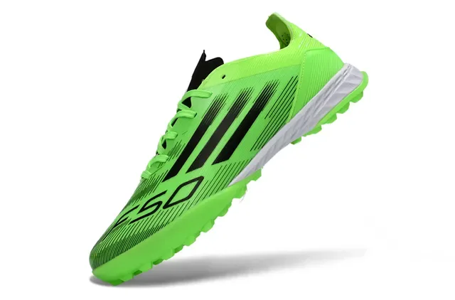 Adidas Vert Noir Low-Cut Upper Synthétique Trois Rayures Chaussures de Football Turf 3