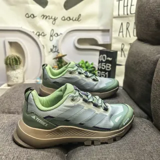 Adidas Green Gray Low-Top Trail-Inspired Mesh And Synthetic Overlay Construction Lifestyle Sneakers