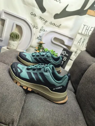 Adidas Green Gray Low-Top Trail-Inspired Mesh And Synthetic Overlay Construction Lifestyle Sneakers 7