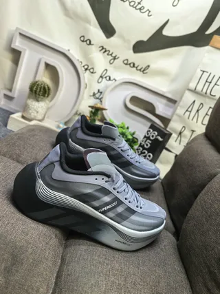 Adidas Hyperboost Gray and Black Running Shoes 9