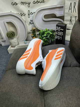 Adidas Hyperboost White Black Lifestyle Sneakers 6