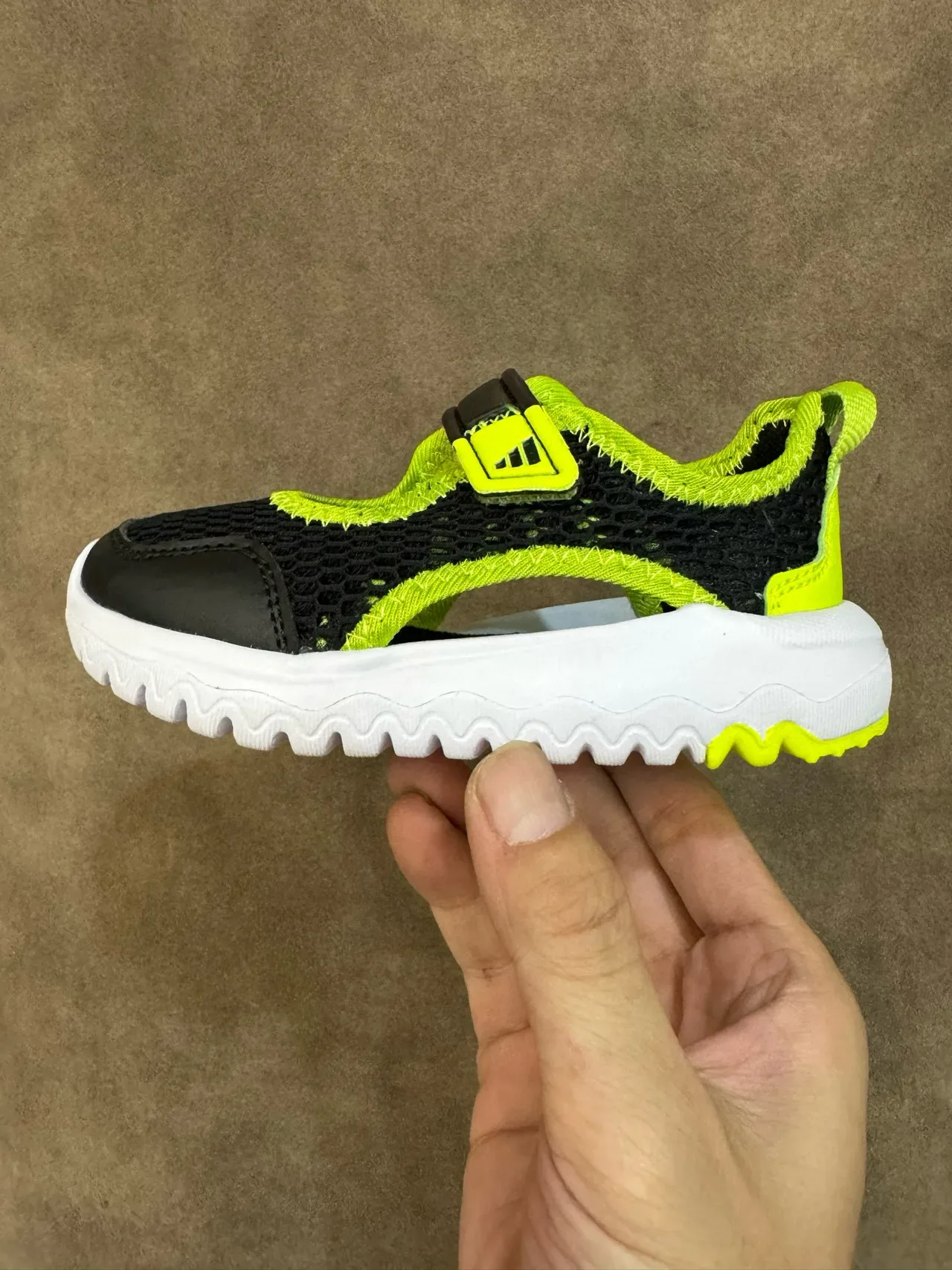 Adidas Kids Mesh Open-Toe Velcro Strap Lifestyle Sneakers 7