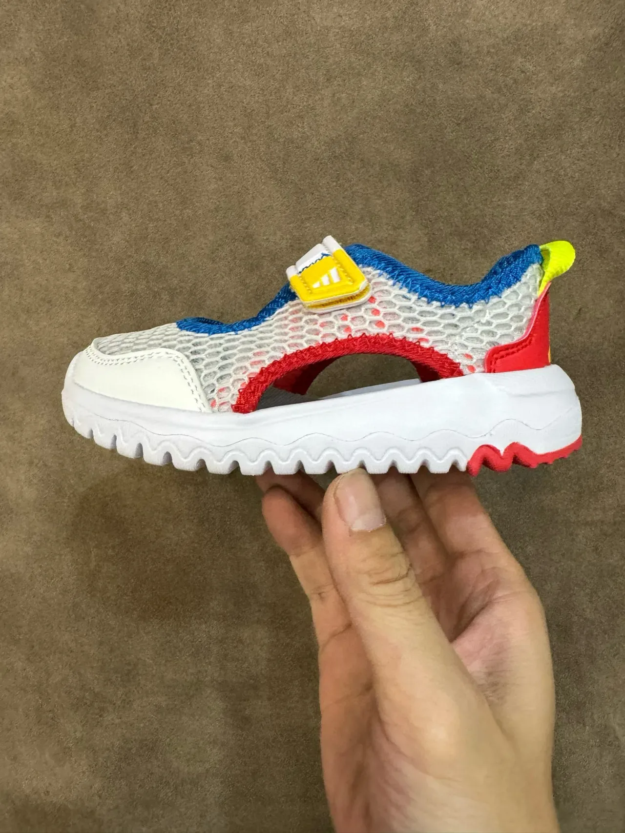 Adidas Kids Mesh Open-Toe Velcro Strap Lifestyle Sneakers 9