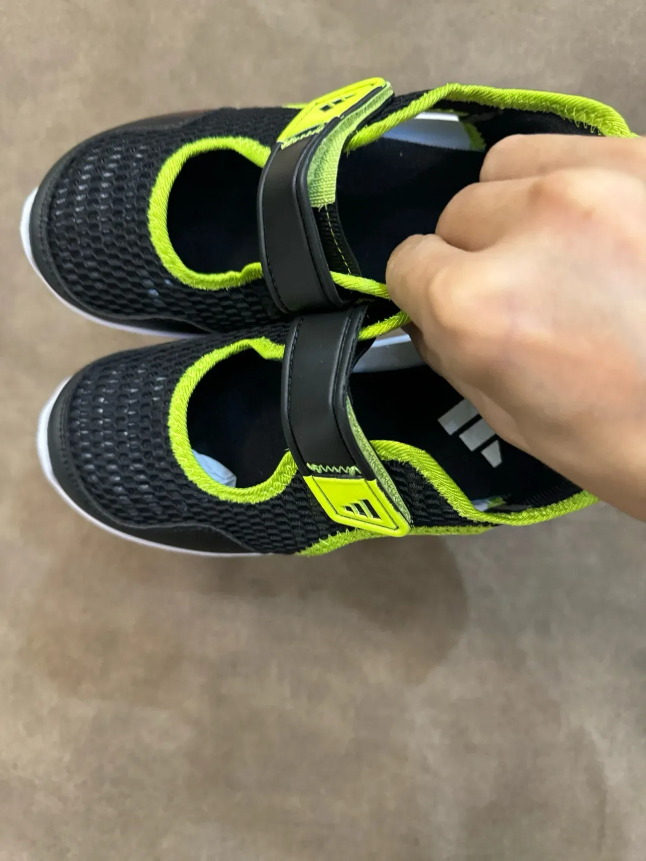 Adidas Kids Mesh Open-Toe Velcro Strap Lifestyle Sneakers 18