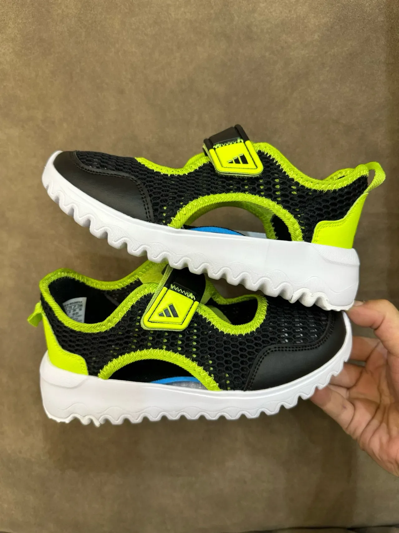 Adidas Kids Mesh Open-Toe Velcro Strap Lifestyle Sneakers 19