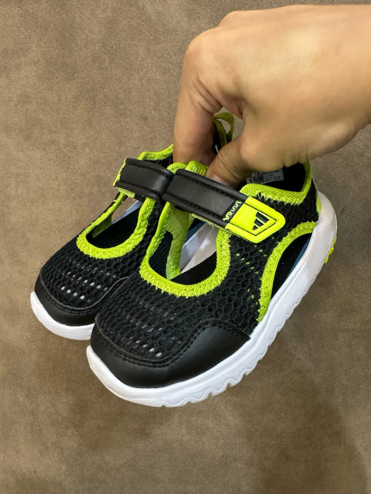 Adidas Kids Mesh Open-Toe Velcro Strap Lifestyle Sneakers 21