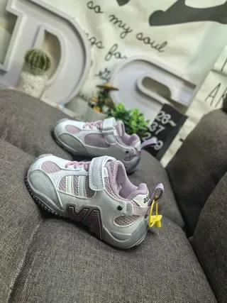 Adidas Kids White and Navy Velcro Strap Lifestyle Sneakers 6